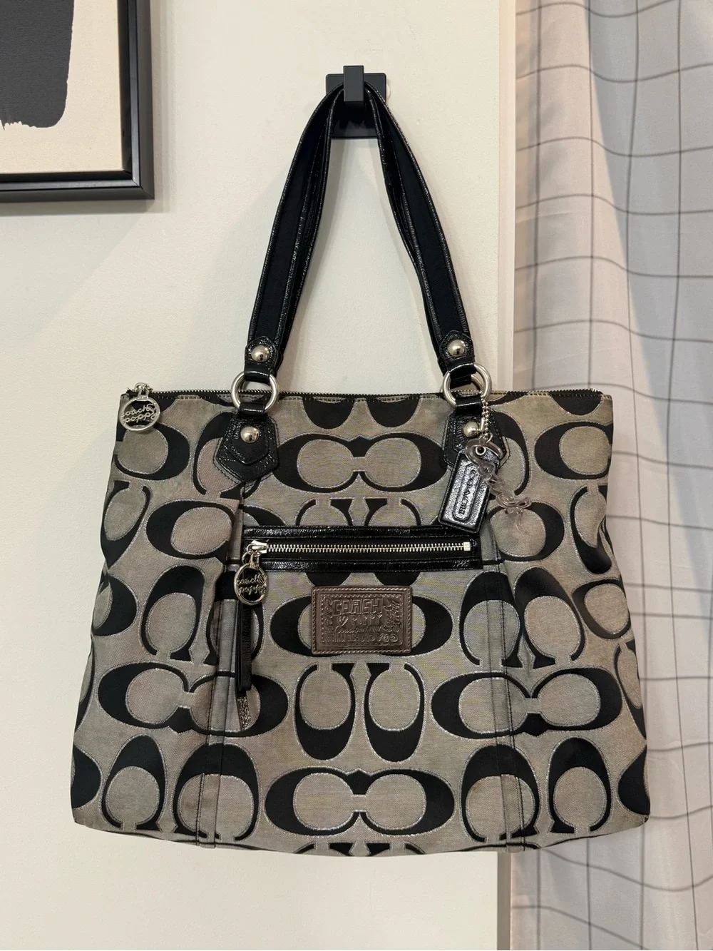 Coach (2010) Poppy Signature Lurex Glam Large Tote Bag- Black/Silver